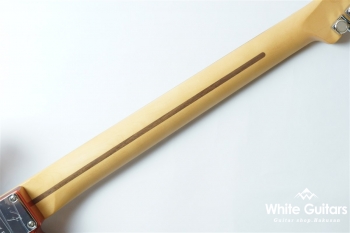 Player Plus Nashville Telecaster - Aged Candy Apple Red